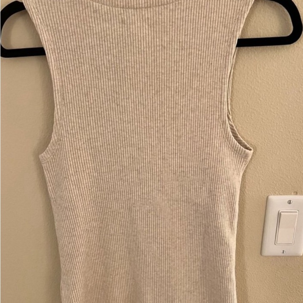 Madewell Ribbed Button-Front Vest [C-1] - Picture 3 of 4